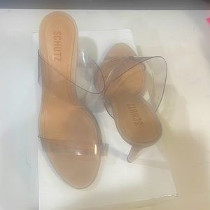 Brand New Hot for hot girl summer ☀️ Schutz Ariella Sandal 👡 Great discount!